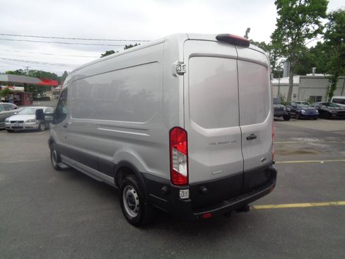 Used 2018 Ford Transit 250 148 Medium Roof RWD image 4