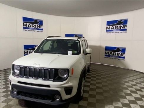 Used 2021 Jeep Renegade Latitude image 5