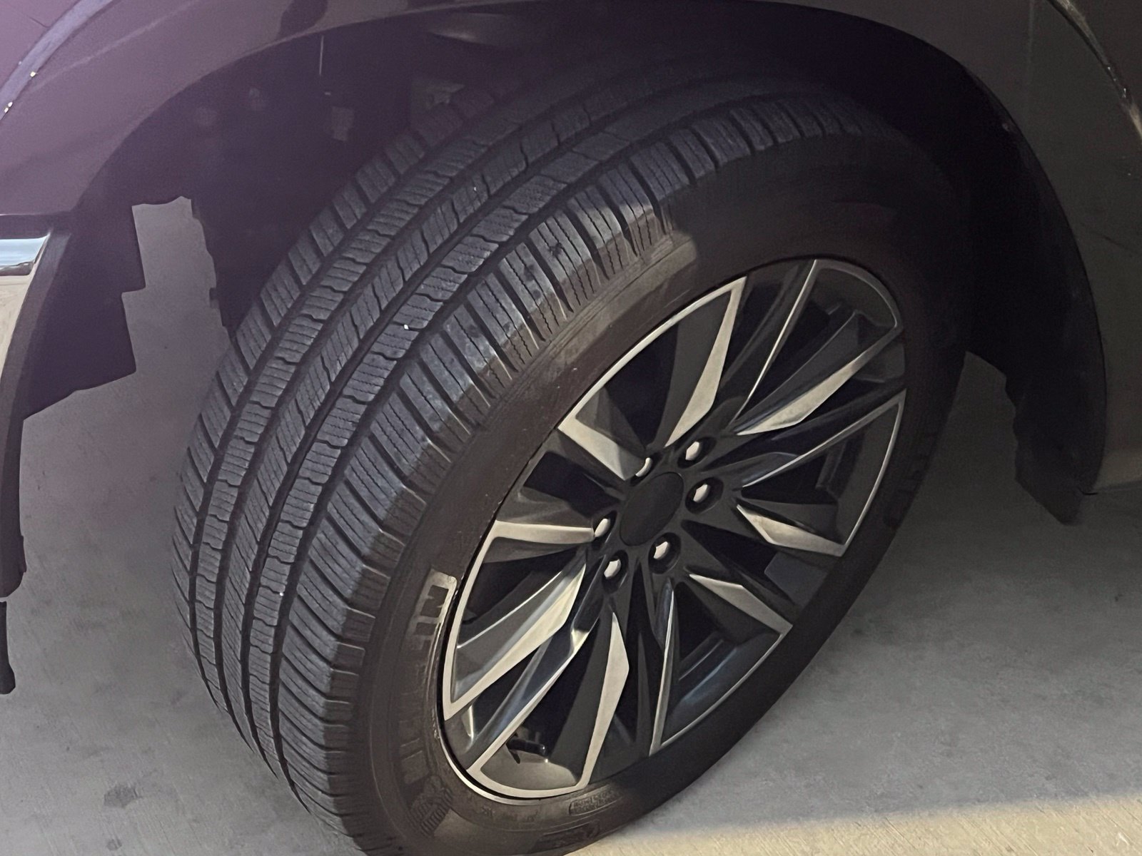 Used 2025 RAM 1500 Limited AWD/4WD image 10