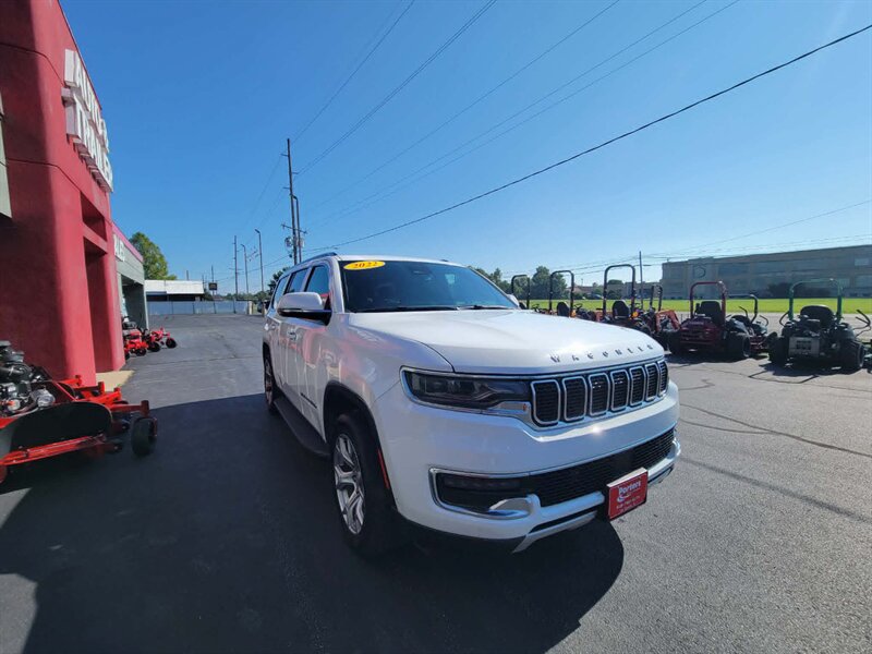 Used 2022 Jeep Wagoneer Series II AWD/4WD image 5
