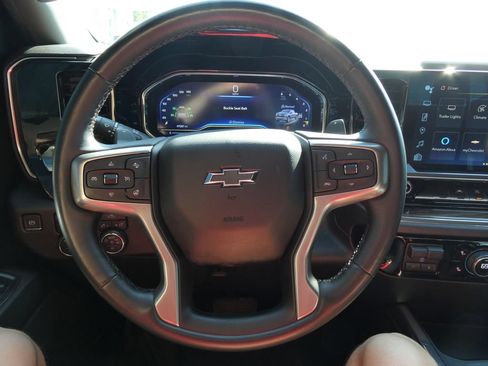 Used 2023 Chevrolet Silverado 1500 RST AWD/4WD image 32
