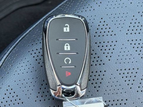Used 2023 Chevrolet Bolt EUV LT w/ Convenience Package FWD image 31
