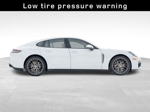 Used 2023 Porsche Panamera 4 Platinum Edition image 8