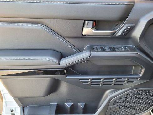 New 2026 Toyota 4Runner Limited AWD/4WD image 10