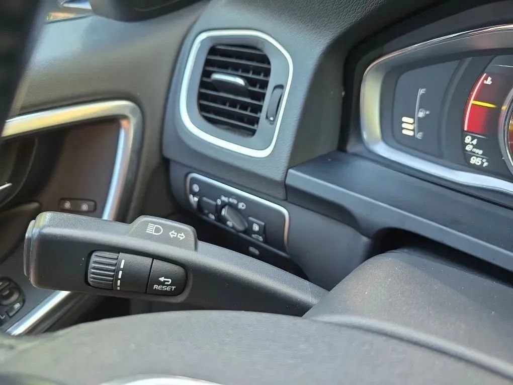 Used 2016 Volvo V60 T5 Cross Country w/ Protection Package AWD/4WD image 22