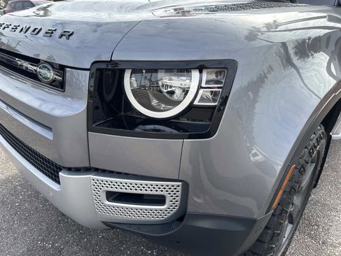 Used 2023 Land Rover Defender 110 S image 9