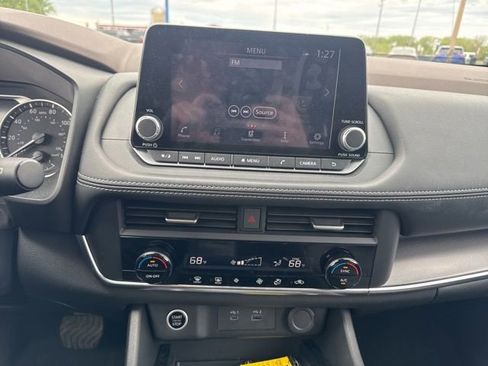Used 2023 Nissan Rogue SV AWD/4WD image 29