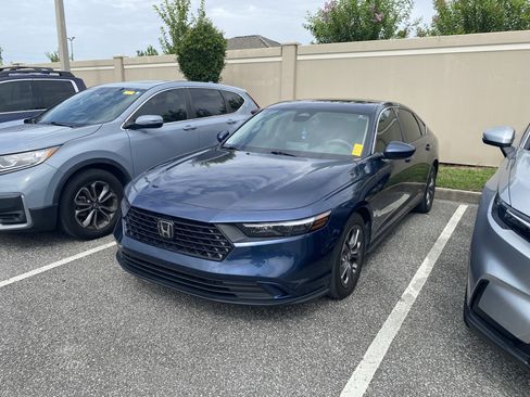 Used 2024 Honda Accord EX image 13