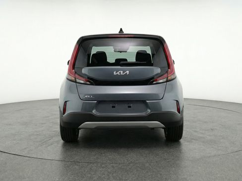 Used 2025 Kia Soul LX w/ LX Technology Package image 7