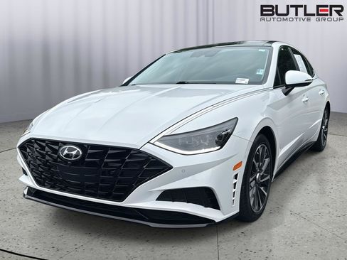 Used 2023 Hyundai Sonata Limited FWD image 1