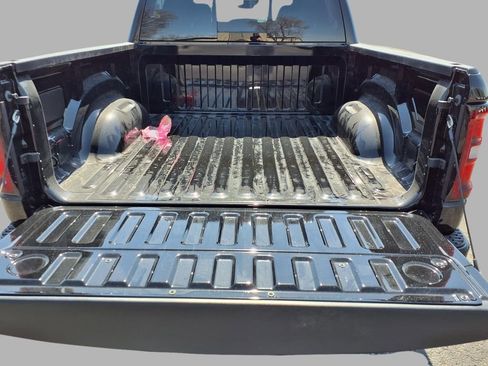 New 2026 RAM 1500 Express AWD/4WD image 22
