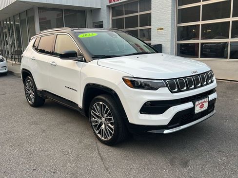 Used 2022 Jeep Compass Limited w/ Elite Group image 9