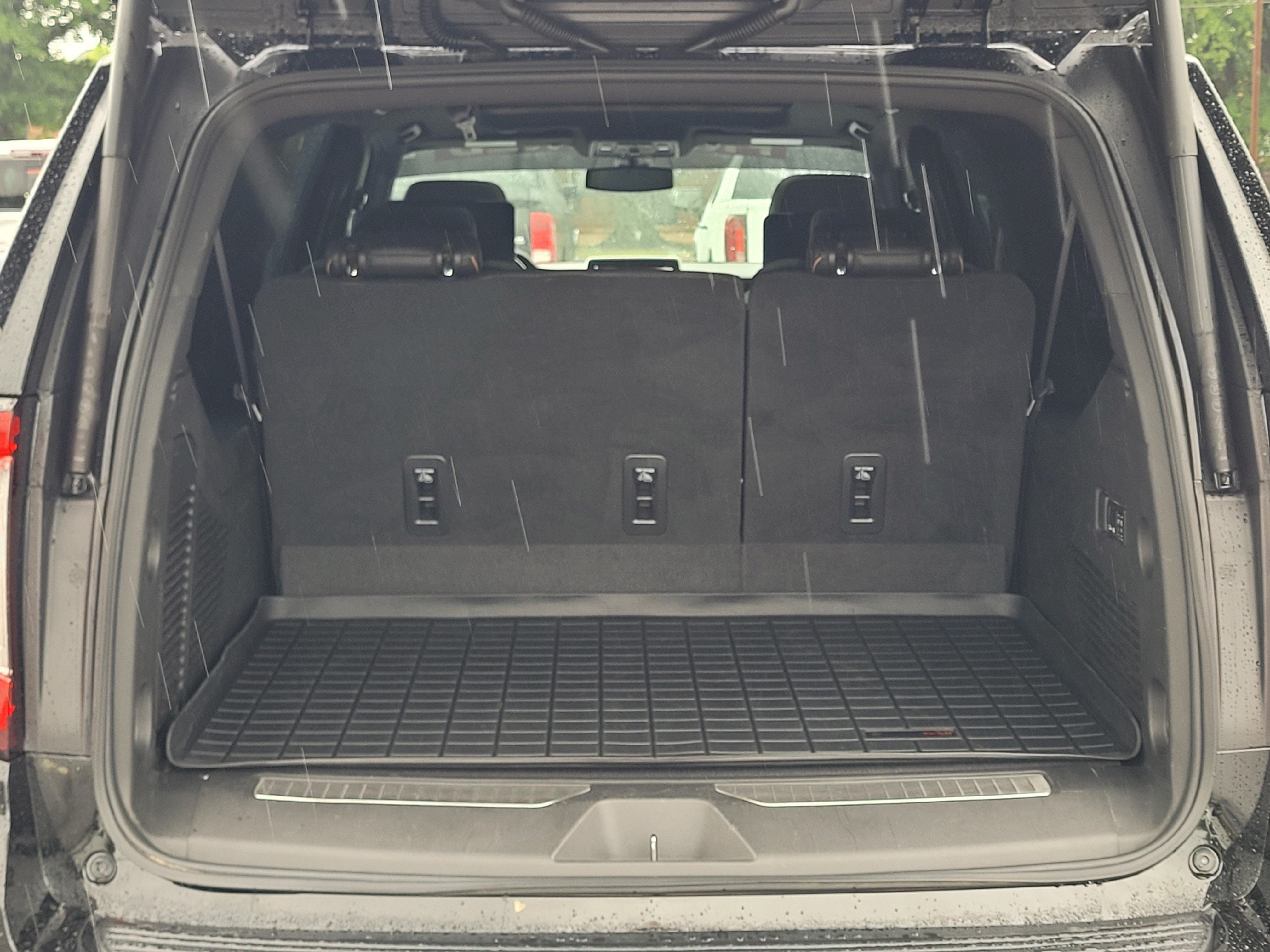 Used 2021 GMC Yukon XL AT4 w/ Rear Media and Nav Package AWD/4WD image 8
