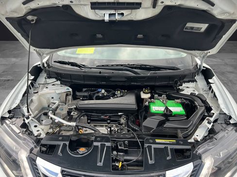 Used 2017 Nissan Rogue S image 9