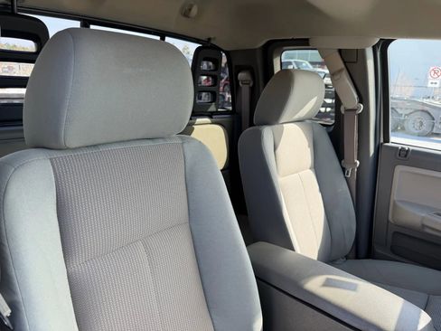 Used 2005 Dodge Dakota SLT image 27