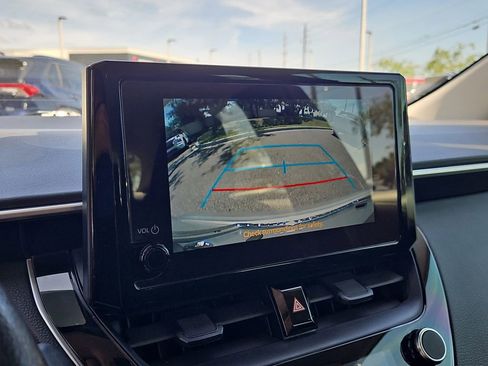 Used 2023 Toyota Corolla LE FWD image 25