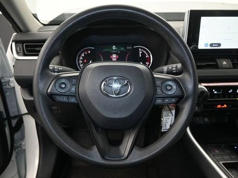 Used 2025 Toyota RAV4 LE FWD image 5