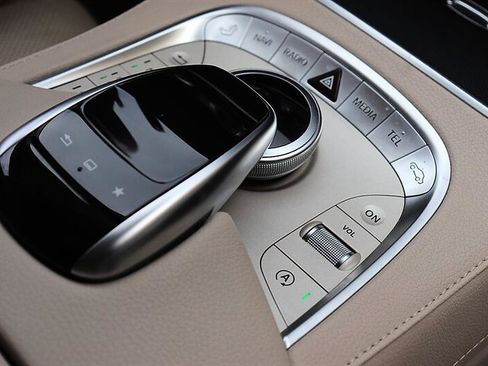 Used 2015 Mercedes-Benz S 550 Sedan image 43