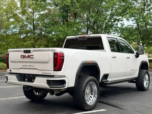 Used 2024 GMC Sierra 2500 Denali w/ Denali Reserve Package AWD/4WD image 3