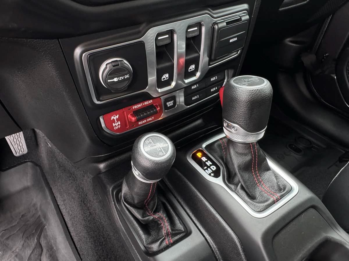 Used 2019 Jeep Wrangler Rubicon AWD/4WD image 23