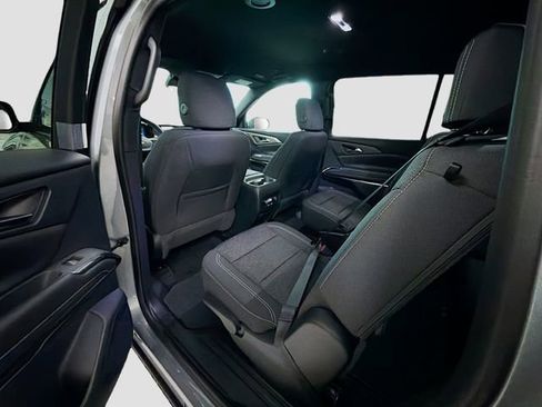 New 2026 Chevrolet Traverse LT image 24