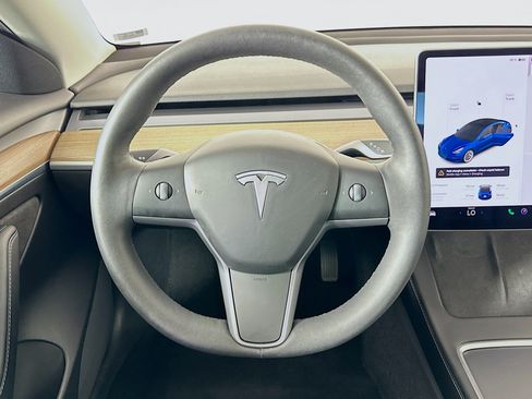 Used 2021 Tesla Model 3 Standard Range Plus RWD image 16