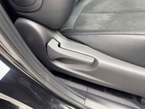 Used 2024 Mitsubishi Eclipse Cross SE image 47