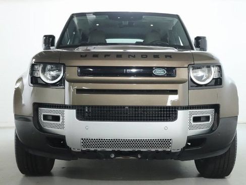Certified 2023 Land Rover Defender 110 S AWD/4WD image 13