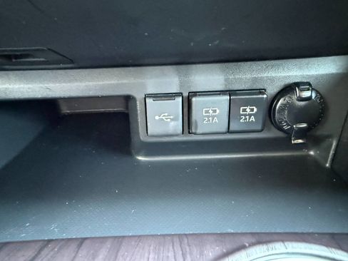 Used 2021 Toyota Highlander Platinum image 38