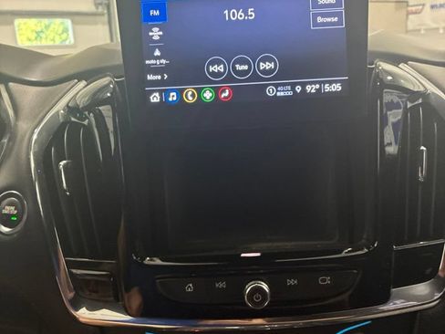 Used 2023 Chevrolet Traverse LT AWD/4WD image 30