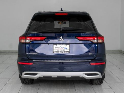 Used 2023 Mitsubishi Outlander SEL Black Edition image 7