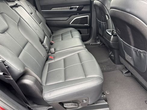 Used 2023 Kia Telluride EX image 15