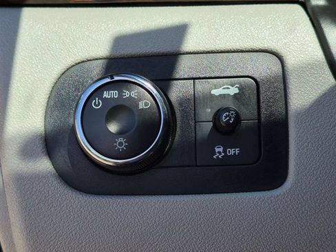Used 2013 Chevrolet Impala LT FWD image 14