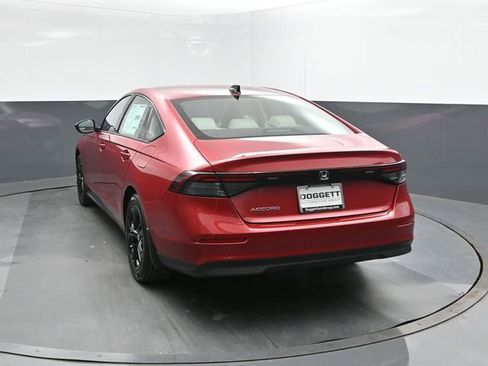 New 2025 Honda Accord SE image 8