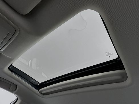 Certified 2024 Honda Accord EX image 21