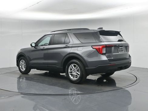New 2026 Ford Explorer Active RWD image 6