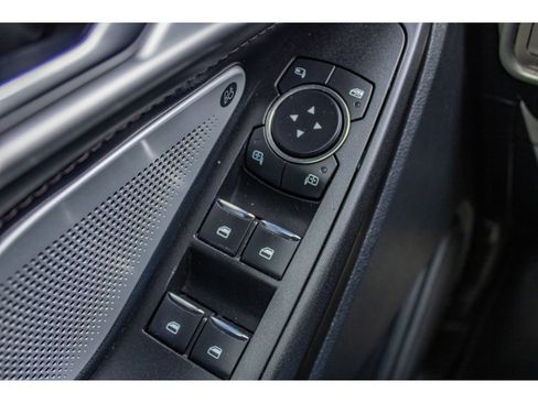 Used 2020 Ford Explorer Platinum w/ Premium Technology Package AWD/4WD image 37