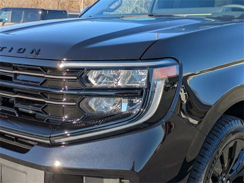 New 2025 Ford Expedition Platinum w/ Stealth Appearance Package image 9