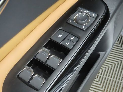 Used 2022 Lexus ES 300h w/ Premium Package image 23