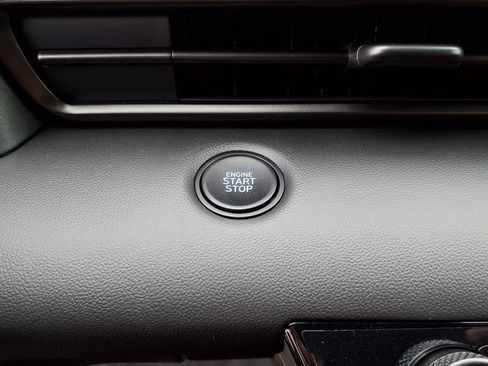 New 2025 Hyundai Elantra Sport image 22