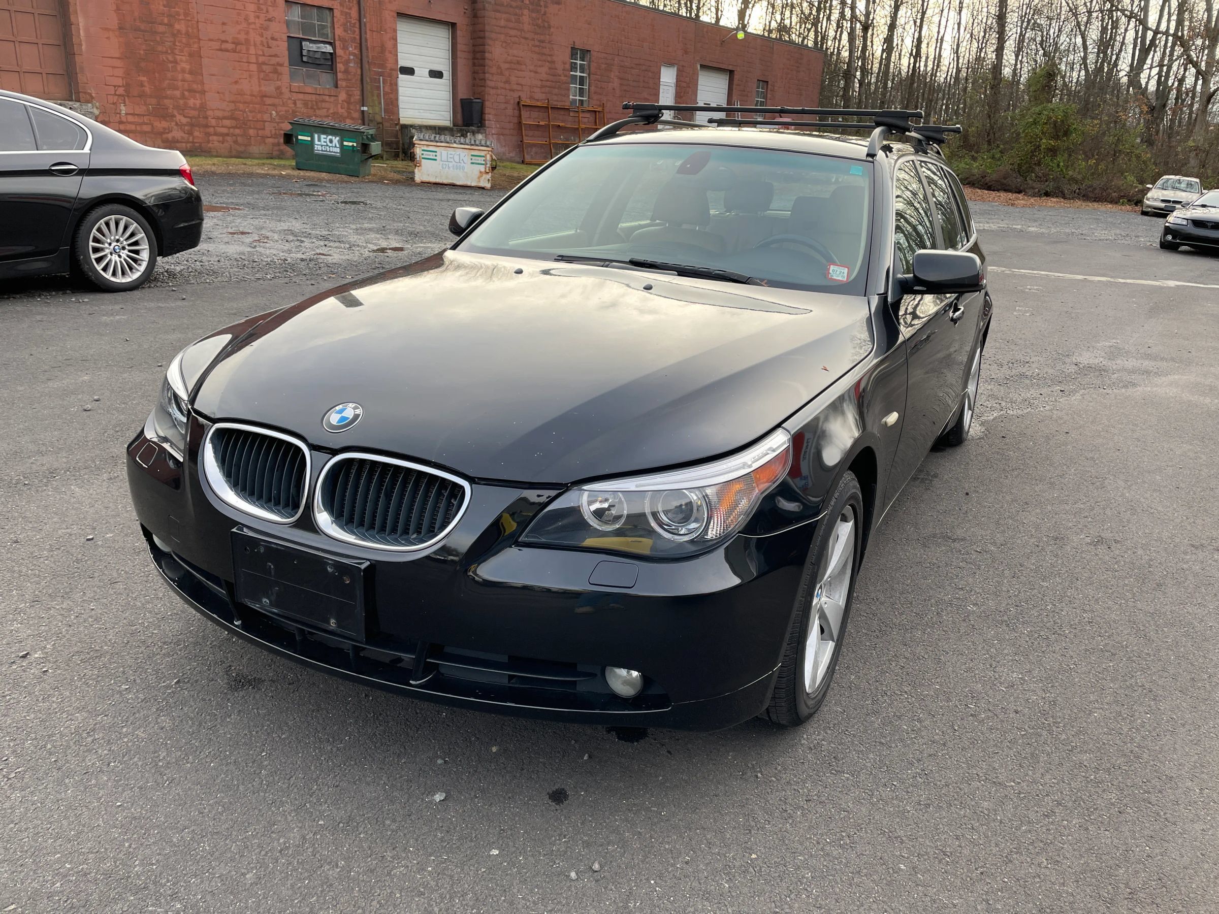 Used 2006 BMW 530xi Wagon AWD/4WD image 5