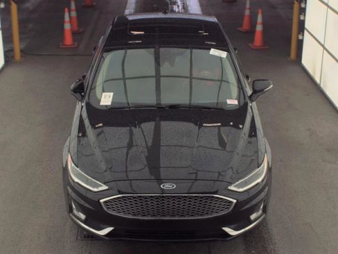 Used 2019 Ford Fusion Titanium AWD/4WD image 2