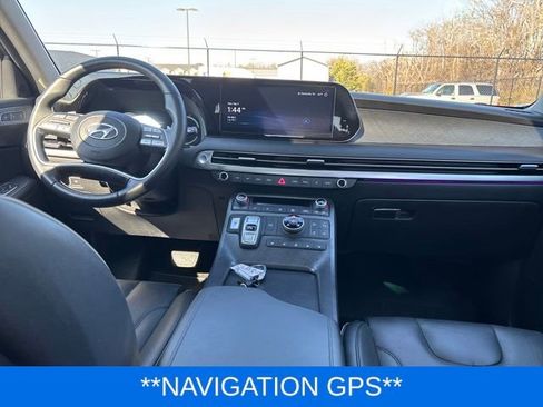 Used 2024 Hyundai Palisade Limited image 11