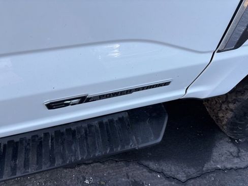 Used 2023 Ford F350 XLT image 5