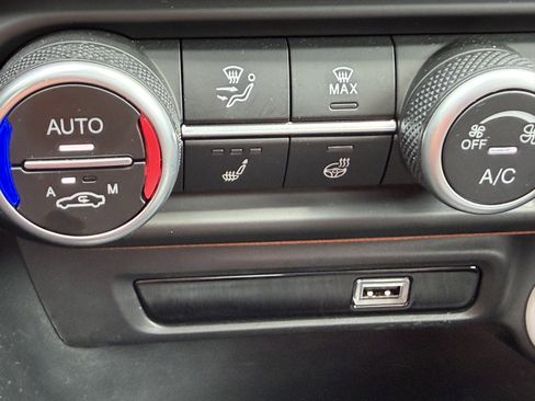 Used 2021 Alfa Romeo Giulia Ti w/ Active Assist 2 Package TI image 26