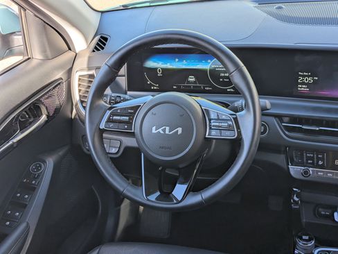 Used 2025 Kia Seltos EX w/ EX Sunroof Package image 13