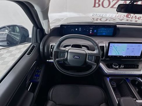 Certified 2025 Ford Expedition Max Platinum image 28