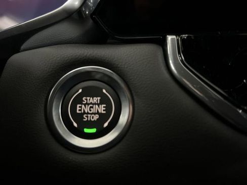 New 2026 GMC Canyon Elevation w/ Convenience Package image 17