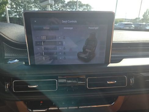 Certified 2024 Lincoln Aviator Black Label w/ Dynamic Handling Package AWD/4WD image 8