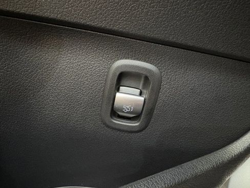 New 2026 Mercedes-Benz C 300 Sedan image 19